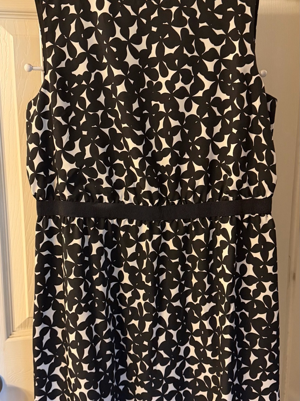 LOFT Women’s Black & White Floral Print Sleeveless Dress
